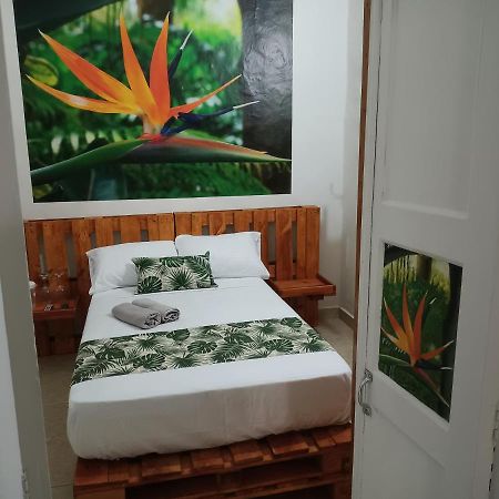 Hospedajes El Jardin Envigado Luaran gambar