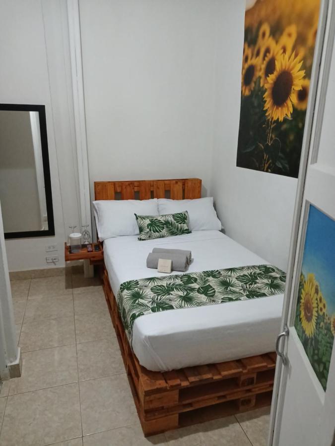 Hospedajes El Jardin Envigado Luaran gambar