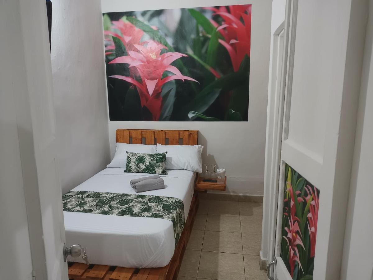 Hospedajes El Jardin Envigado Luaran gambar