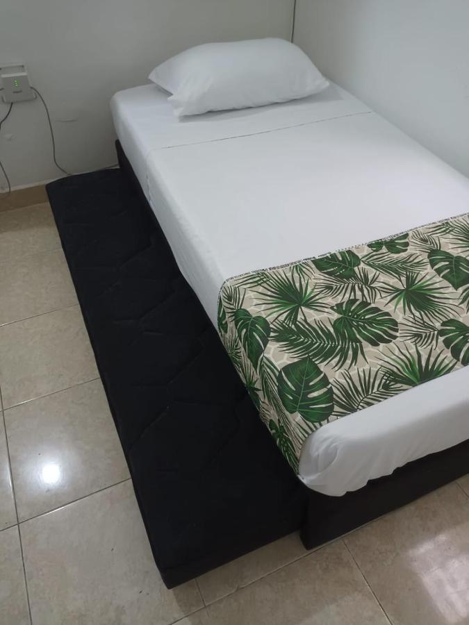 Hospedajes El Jardin Envigado Luaran gambar